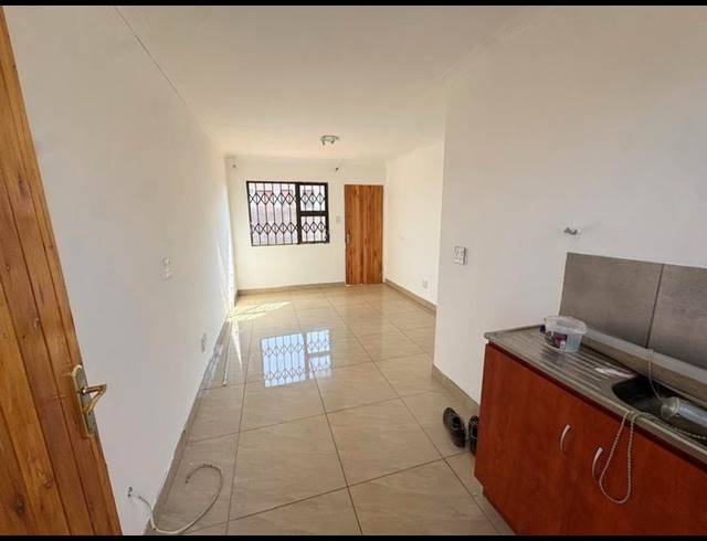 2 BEDROOM HOUSE FOR SALE IN TOEKOMSRUS